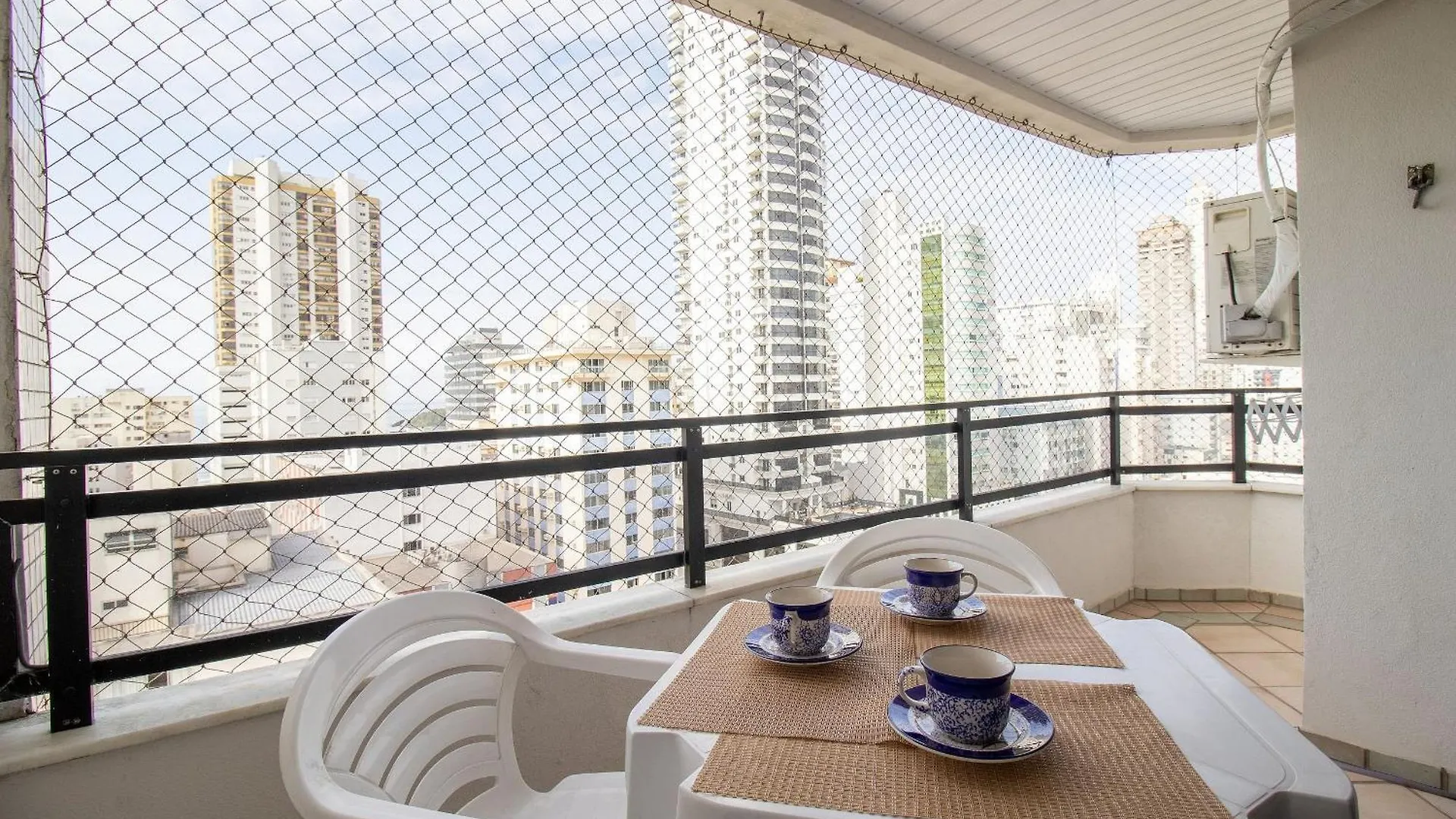Bk91 - Prox Calcadao, Sacada, 3 Dorm, Garagem Διαμέρισμα Balneário Camboriú