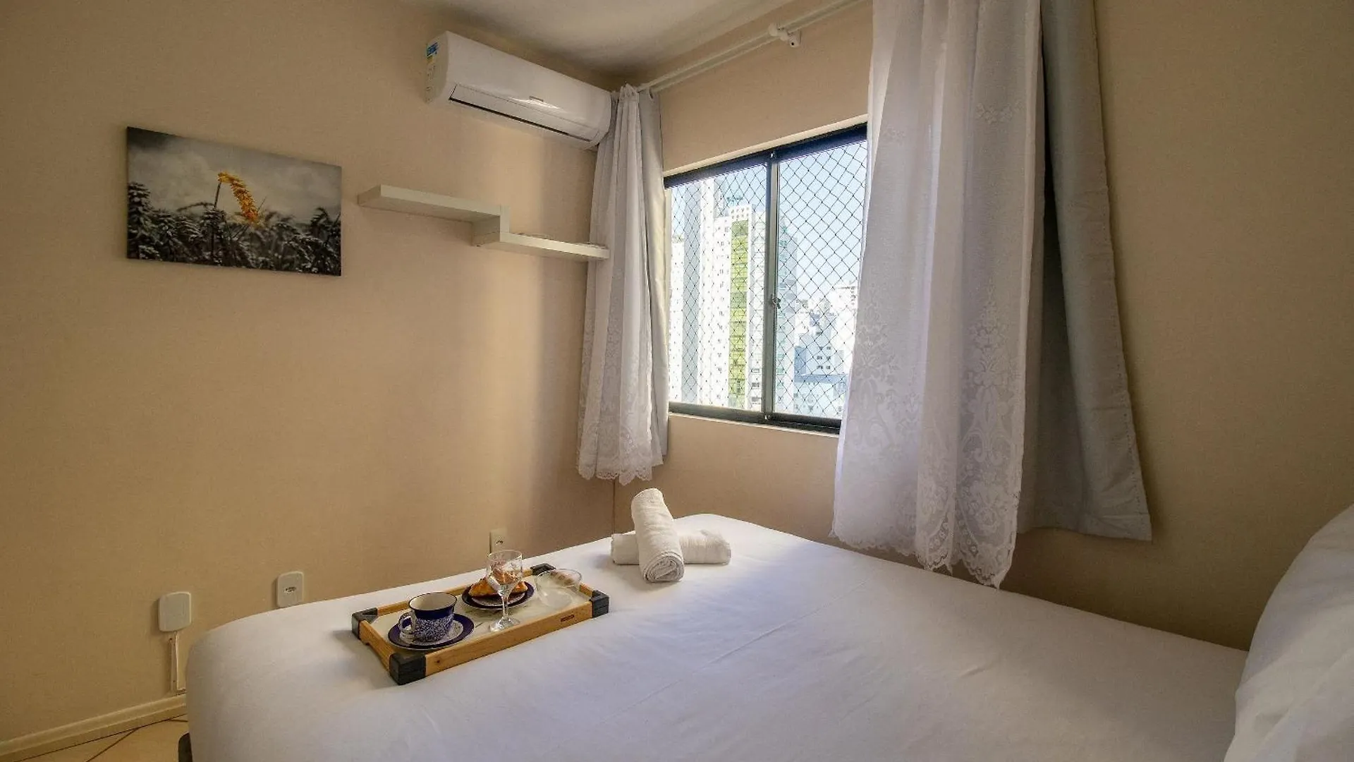 Bk91 - Prox Calcadao, Sacada, 3 Dorm, Garagem Διαμέρισμα Balneário Camboriú